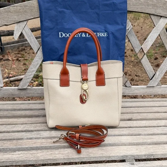 EUC Dooney & Bourke Cara Tote - Picture 3 of 13